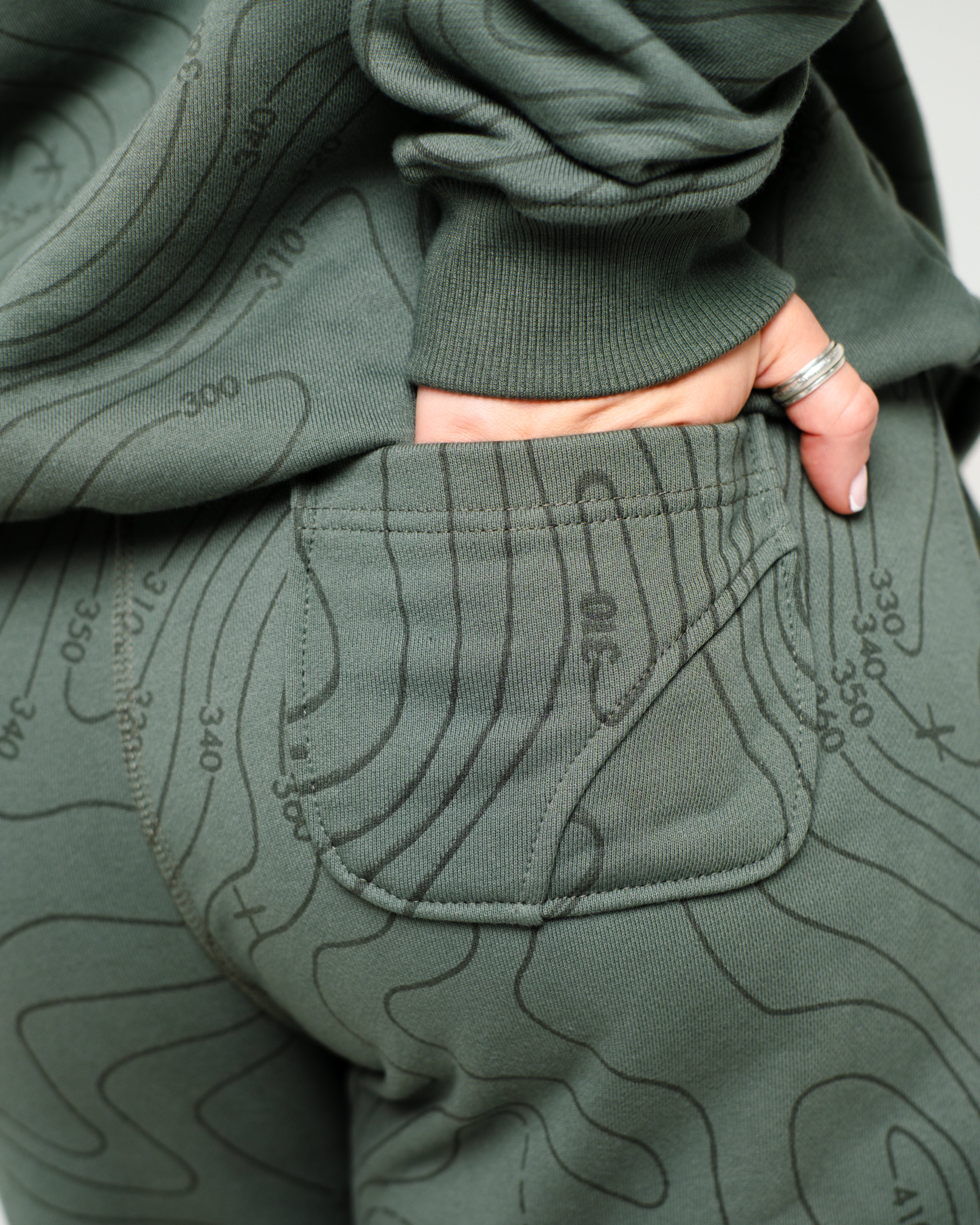Unisex B-LVA Topo Map